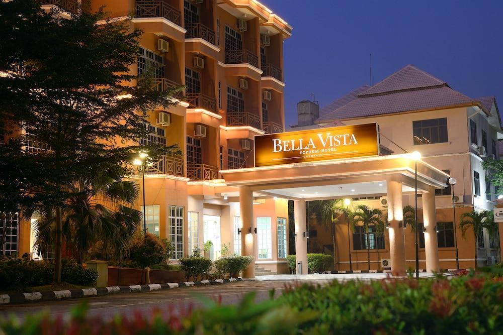 Bella Vista Express Hotel Pantai Cenang  Bagian luar foto