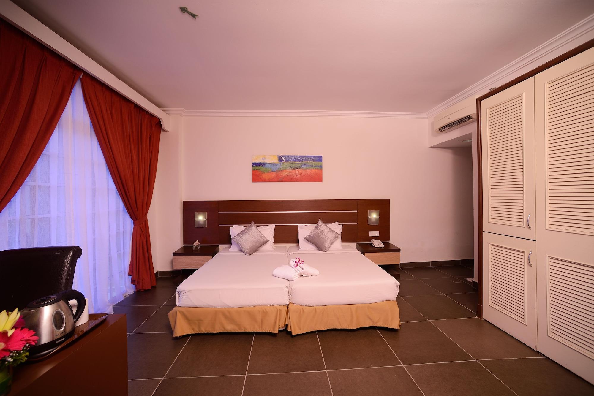 Bella Vista Express Hotel Pantai Cenang  Bagian luar foto